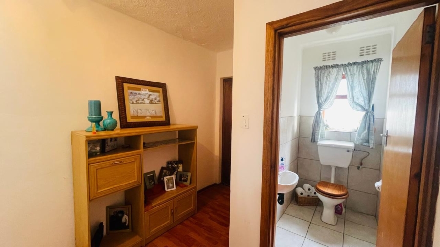 2 Bedroom Property for Sale in Beacon Bay Eastern Cape